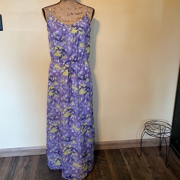 ⭐️Host Pick⭐️ LOFT dress - Picture 1 of 12